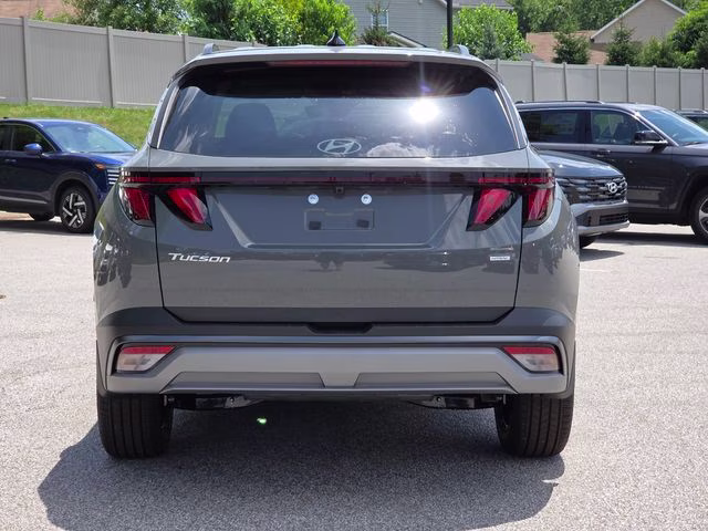 2026 Hampton Gray Hyundai Tucson SEL Plus AWD SUV