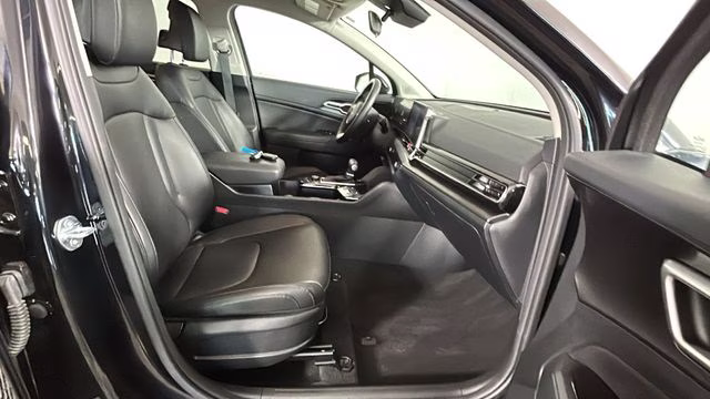 2025 Ebony Black Kia Sportage EX AWD SUV