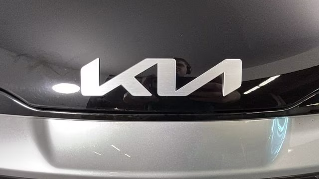 2025 Ebony Black Kia Sportage EX AWD SUV
