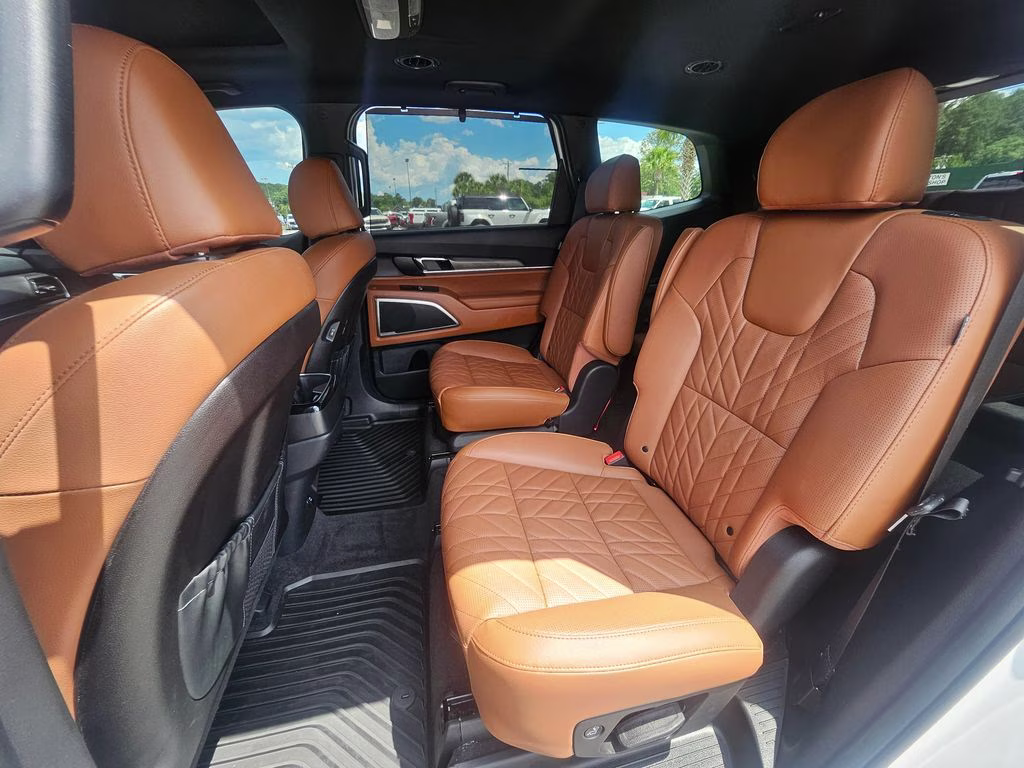 2025 Glacial White Pearl Kia Telluride EX X-Pro AWD SUV