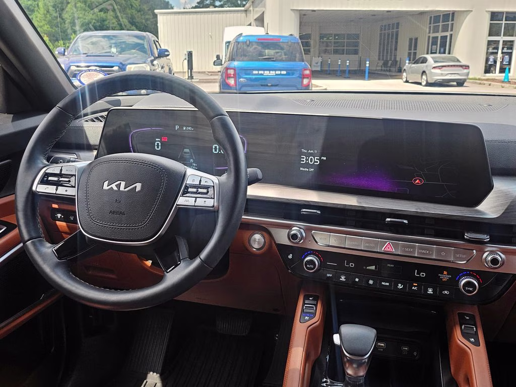 2025 Glacial White Pearl Kia Telluride EX X-Pro AWD SUV