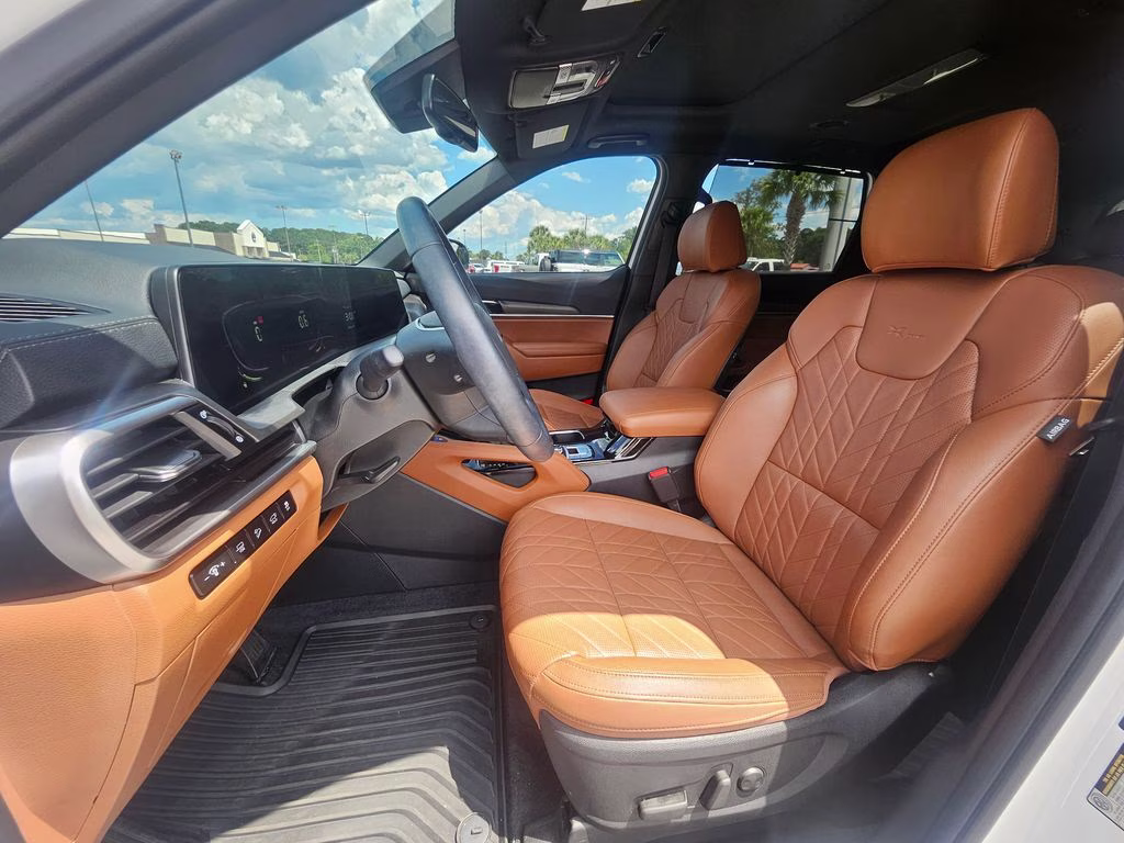 2025 Glacial White Pearl Kia Telluride EX X-Pro AWD SUV