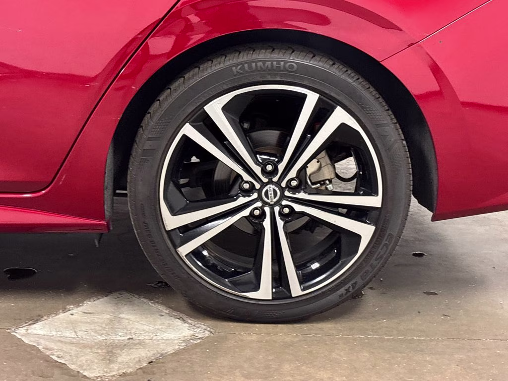 2022 Scarlet Ember Tintcoat Nissan Sentra SR FWD Sedan