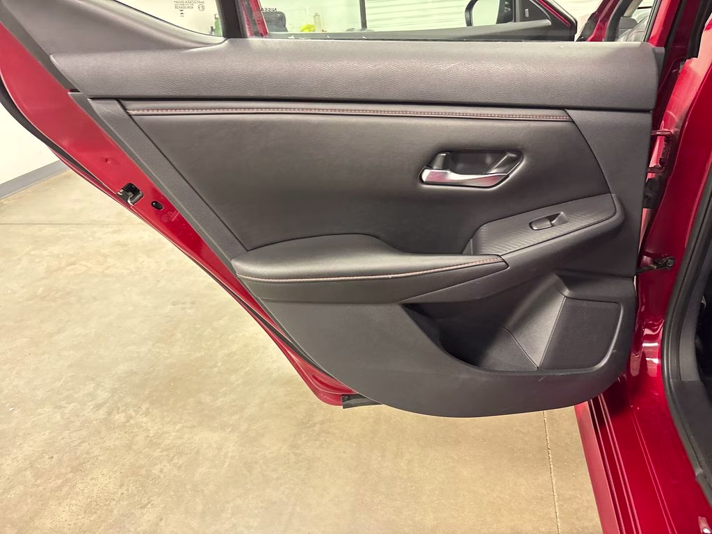 2022 Scarlet Ember Tintcoat Nissan Sentra SR FWD Sedan