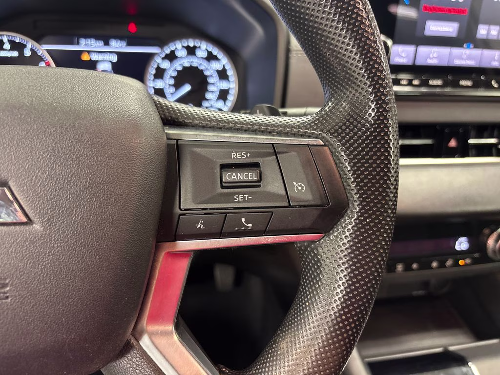 2022 White Diamond Mitsubishi Outlander ES FWD SUV