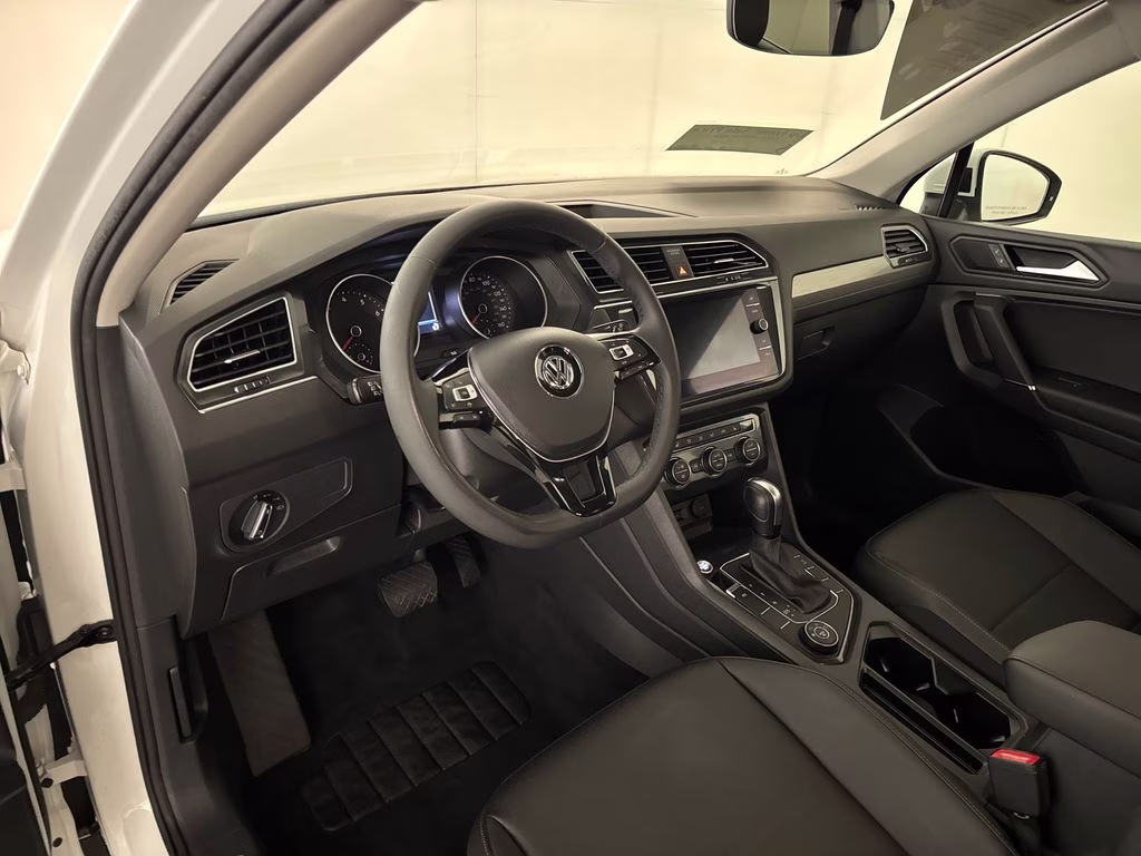 2020 Pure White Volkswagen Tiguan 2.0T SE AWD SUV