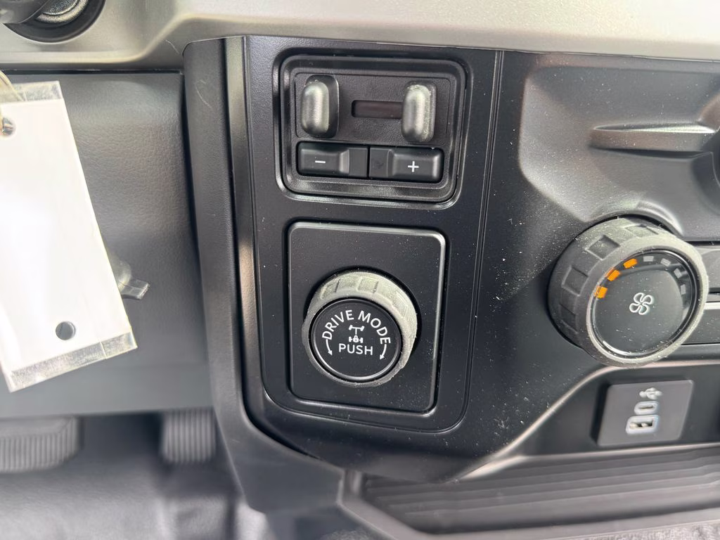 2026 Oxford White Ford Super Duty F-250 SRW XL RWD Truck
