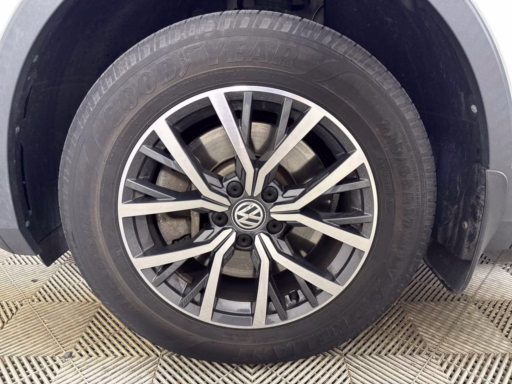 2020 Pure White Volkswagen Tiguan 2.0T SE AWD SUV