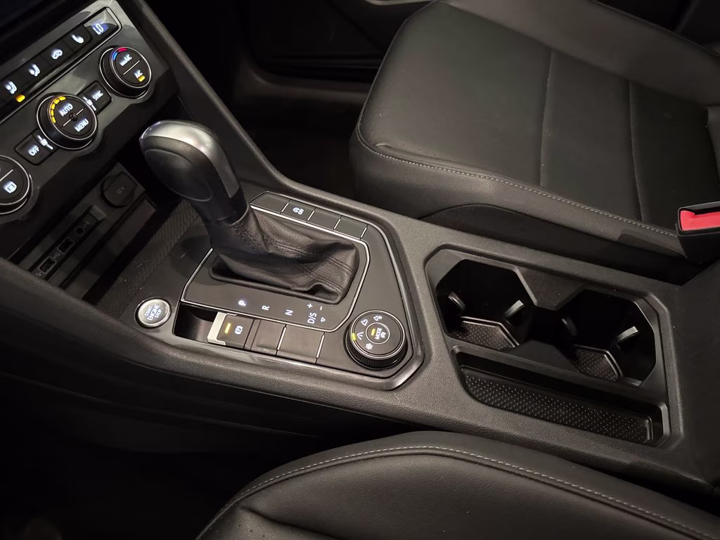 2020 Pure White Volkswagen Tiguan 2.0T SE AWD SUV