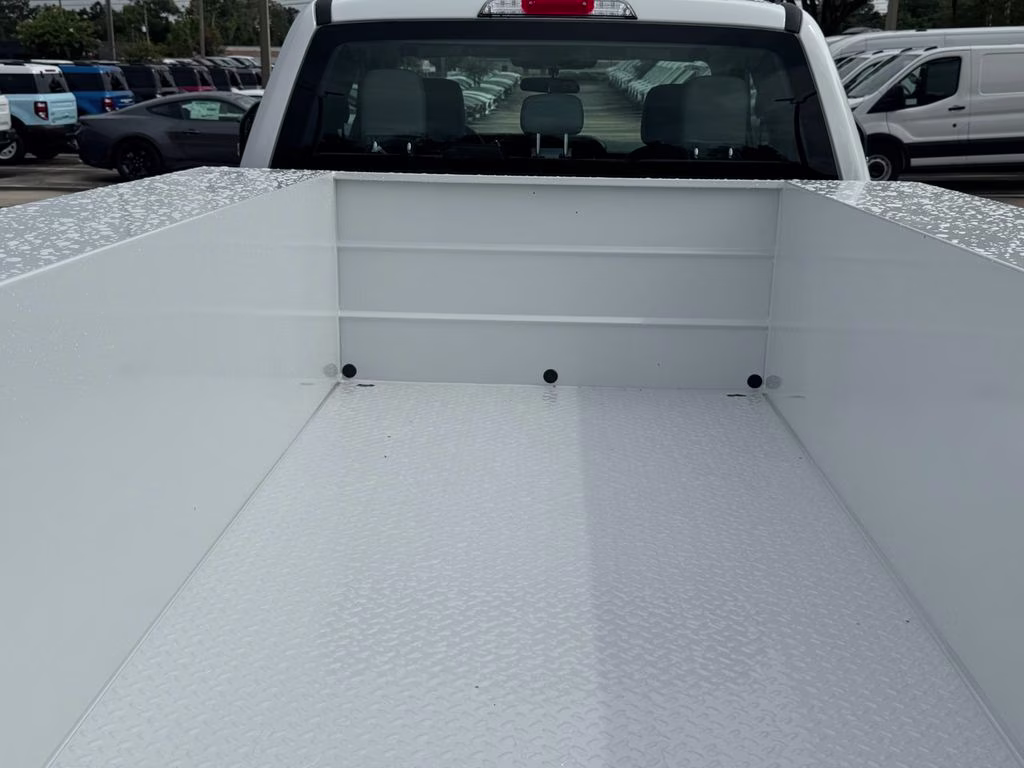 2026 Oxford White Ford Super Duty F-250 SRW XL RWD Truck