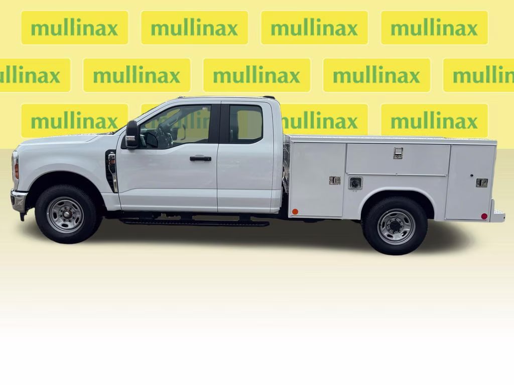 2026 Oxford White Ford Super Duty F-250 SRW XL RWD Truck
