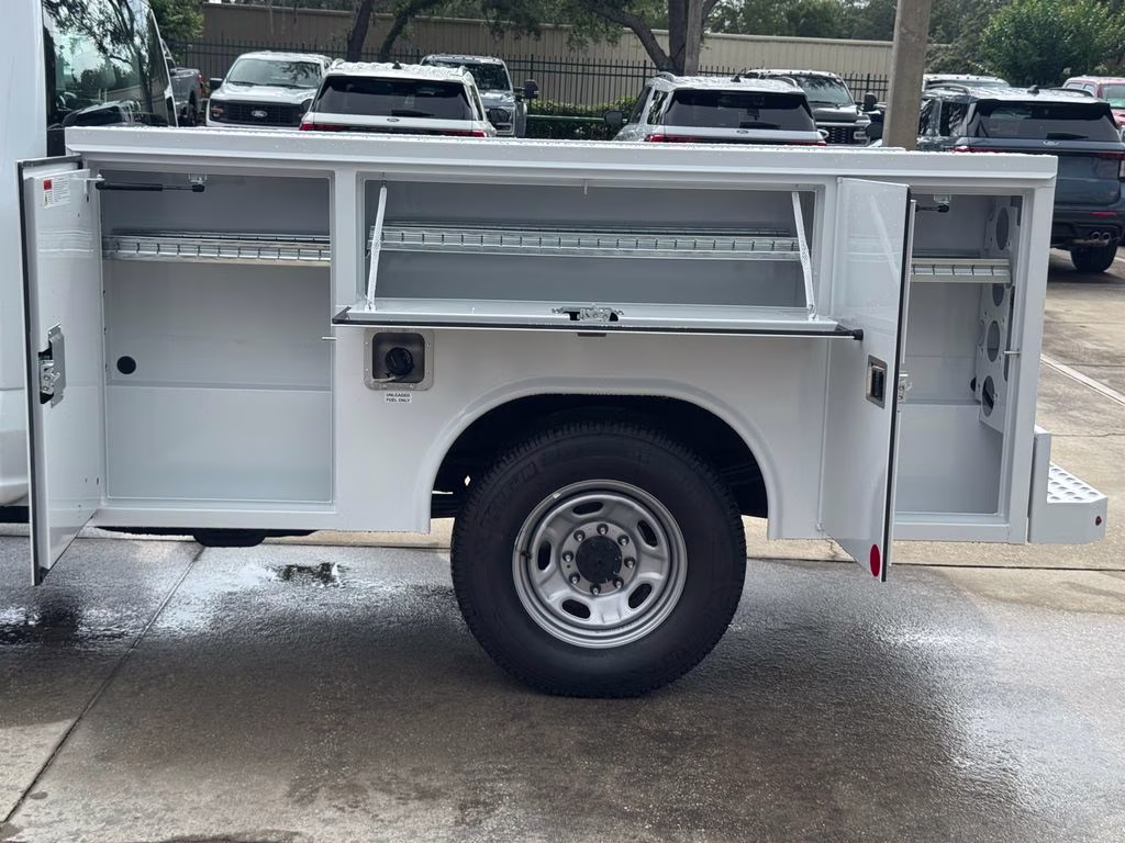 2026 Oxford White Ford Super Duty F-250 SRW XL RWD Truck