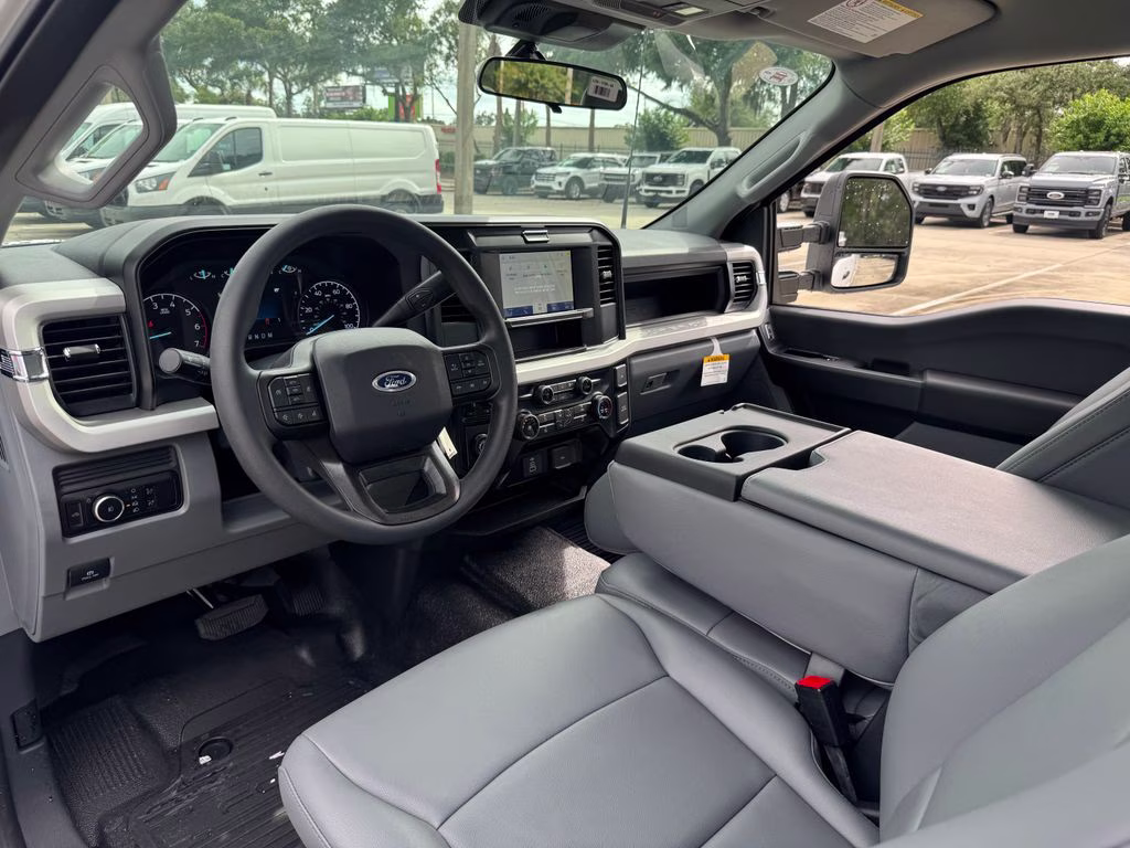 2026 Oxford White Ford Super Duty F-250 SRW XL RWD Truck