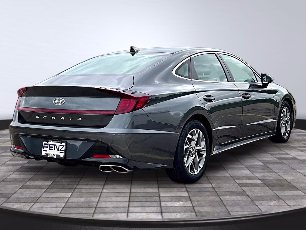 2023 Portofino Gray Hyundai Sonata SEL FWD Sedan