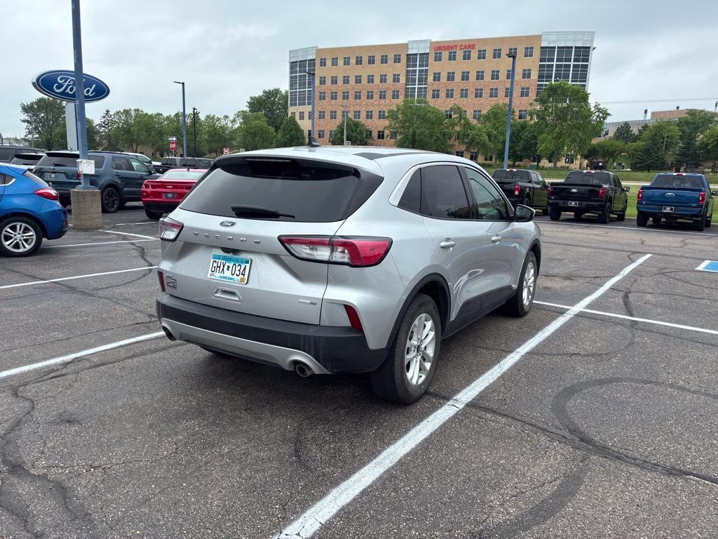 2020 Ingot Silver Ford Escape SE w/Adaptive Cruise & Co-Pilot 360 Assist AWD SUV