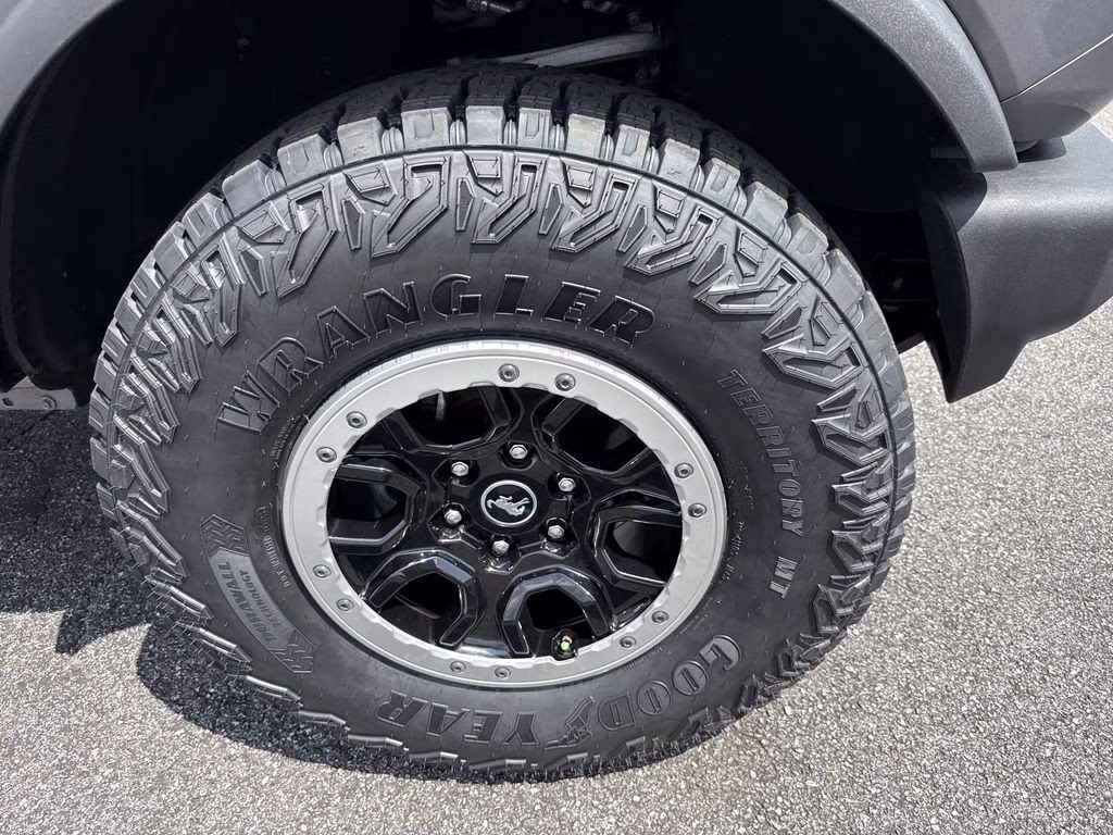 2021 Gray Metallic Ford Bronco Big Bend 4X4 SUV