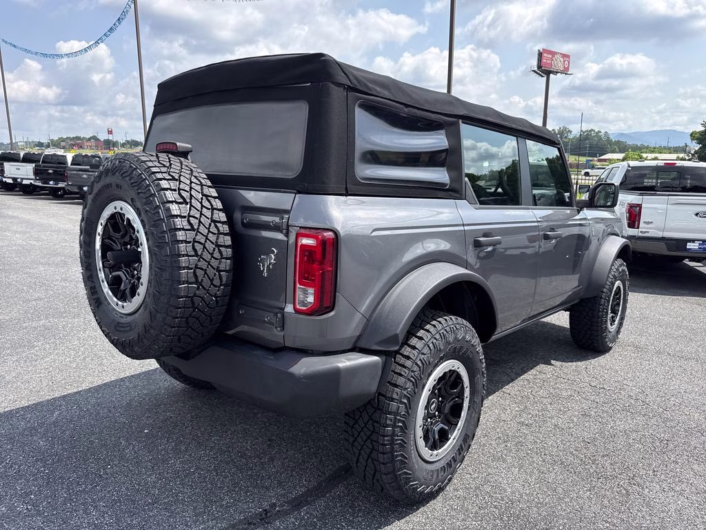 2021 Gray Metallic Ford Bronco Big Bend 4X4 SUV