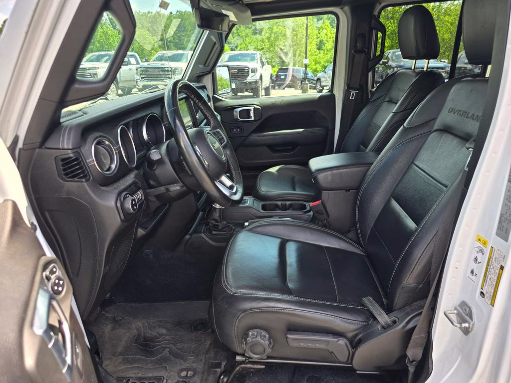 2020 Bright White Clearcoat Jeep Gladiator Overland 4X4 Truck