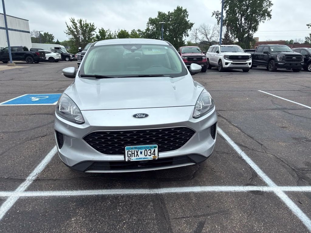 2020 Ingot Silver Ford Escape SE w/Adaptive Cruise & Co-Pilot 360 Assist AWD SUV