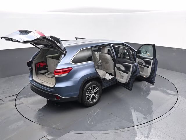 2019 Shoreline Mist Toyota Highlander LE Plus AWD SUV
