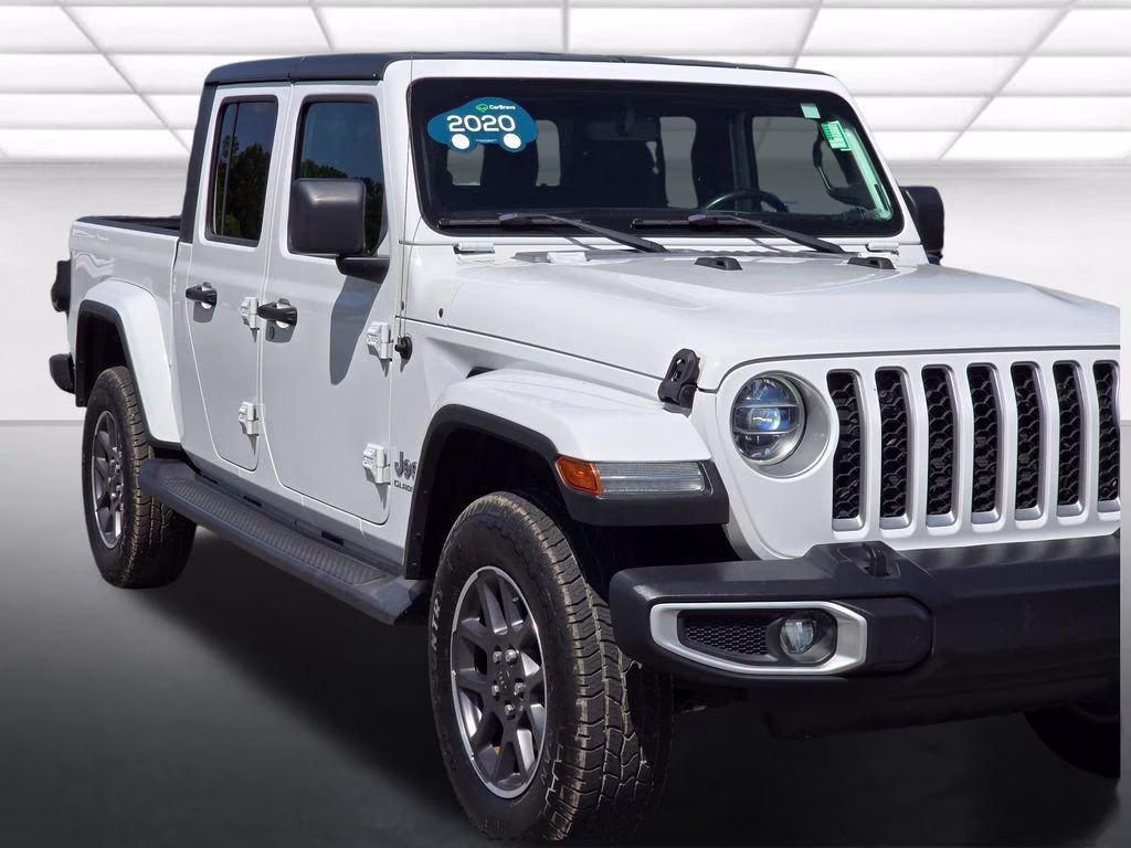 2020 Bright White Clearcoat Jeep Gladiator Overland 4X4 Truck