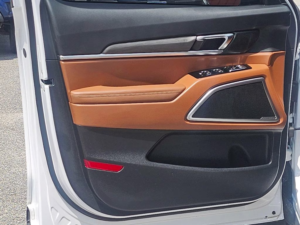 2025 Glacial White Pearl Kia Telluride EX X-Pro AWD SUV
