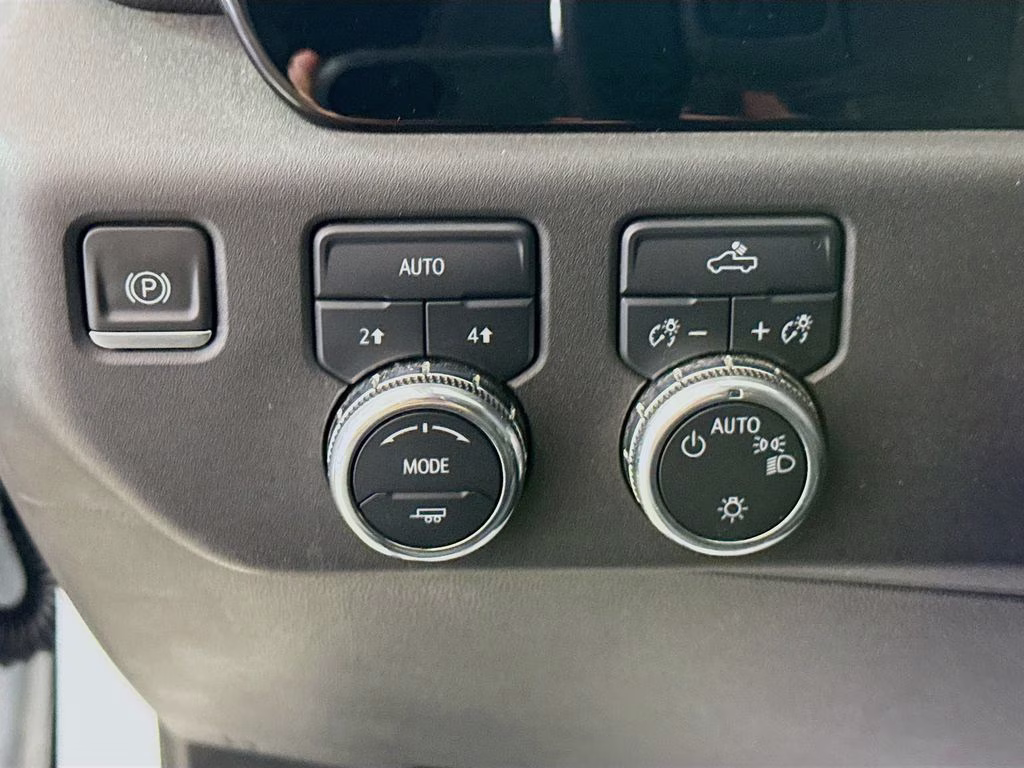 2022 Summit White GMC Sierra 1500 SLE 4X4 Truck