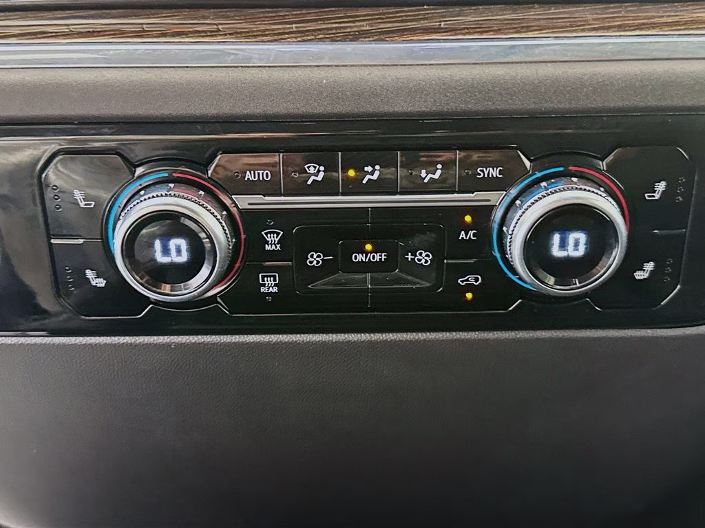 2022 Summit White GMC Sierra 1500 SLE 4X4 Truck