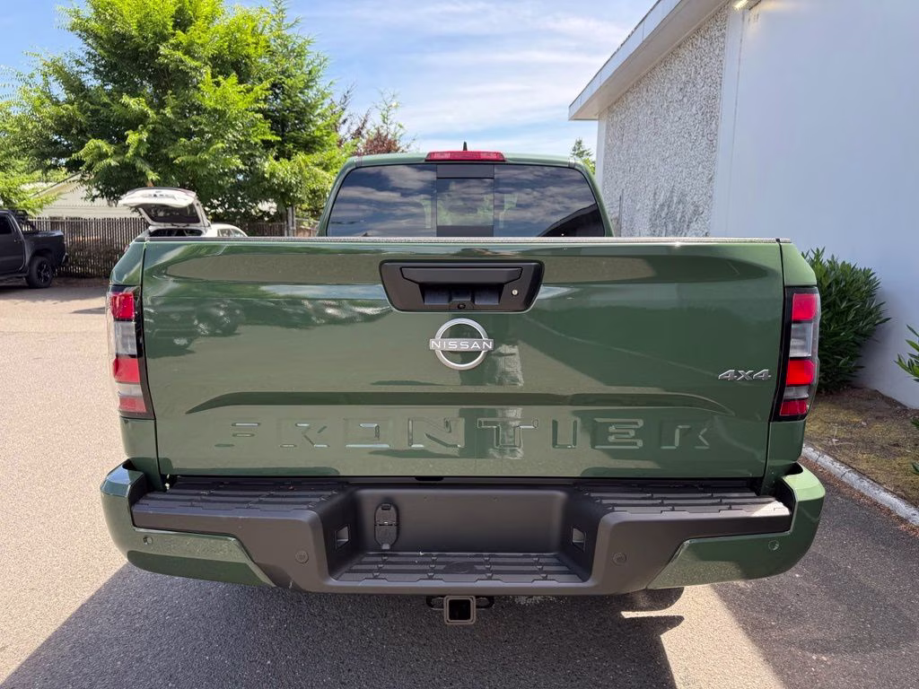 2026 Tactical Green Metallic Nissan Frontier SV 4X4 Truck