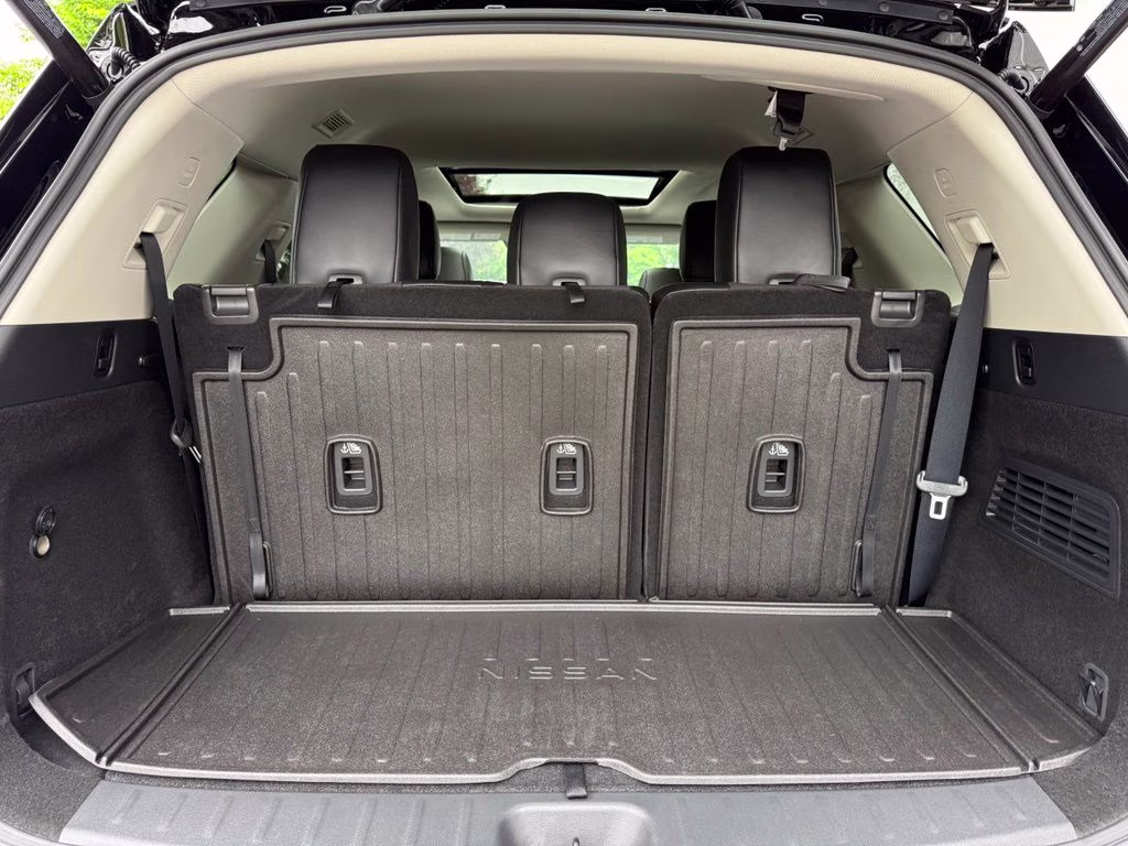 2026 Super Black Nissan Pathfinder Platinum 4X4 SUV