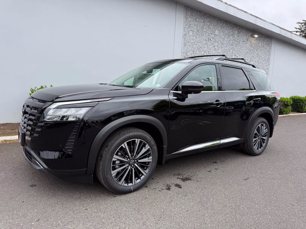 2026 Super Black Nissan Pathfinder Platinum 4X4 SUV