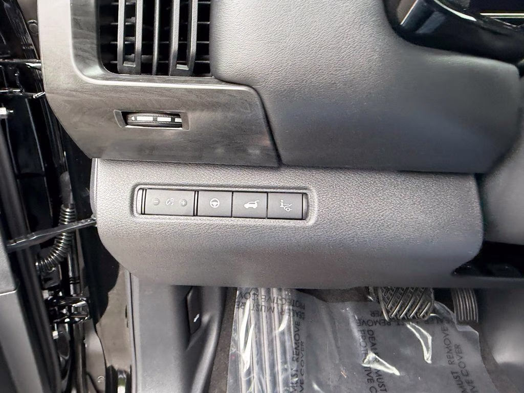 2026 Super Black Nissan Pathfinder Platinum 4X4 SUV