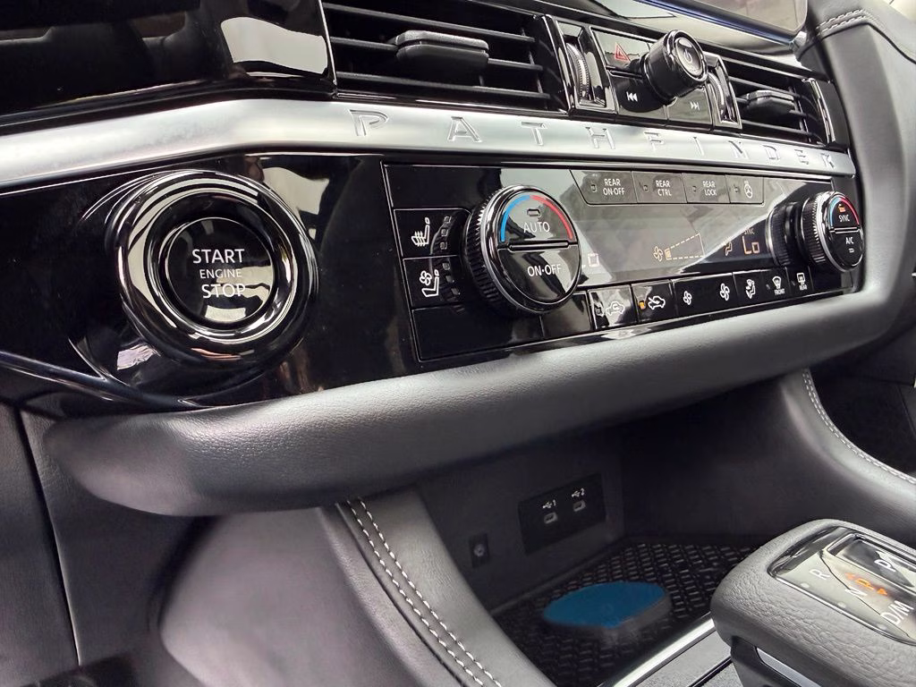 2026 Super Black Nissan Pathfinder Platinum 4X4 SUV