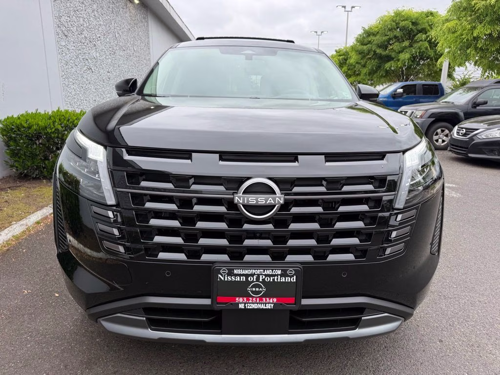 2026 Super Black Nissan Pathfinder Platinum 4X4 SUV
