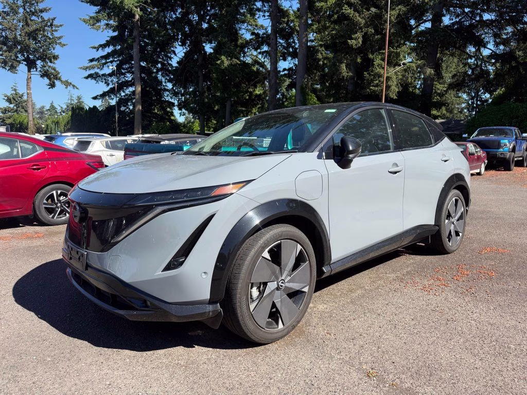 2024 Boulder Gray Pearl/Black Diamond Pearl Nissan ARIYA PLATINUM+ e-4ORCE AWD SUV