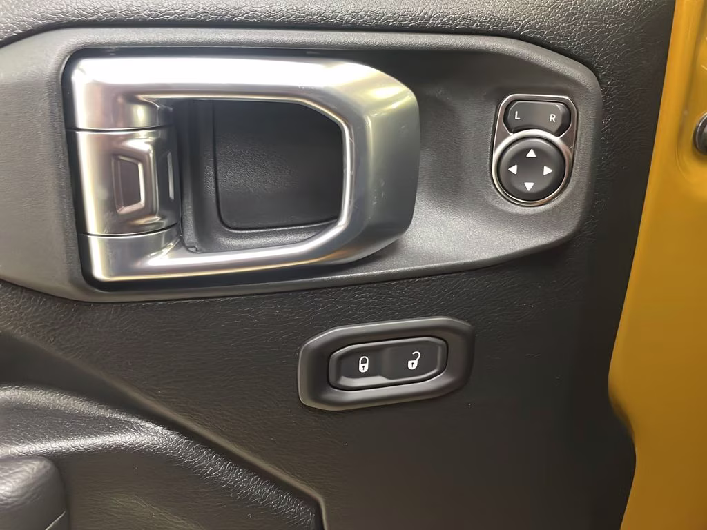 2026 Goldilocks Jeep Wrangler Willys 4X4 SUV