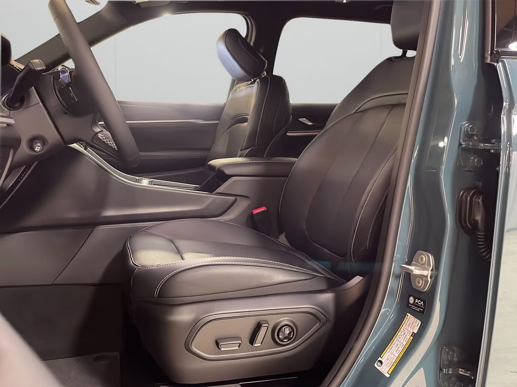 2026 Steel Blue Jeep Grand Cherokee L Limited 4X4 SUV