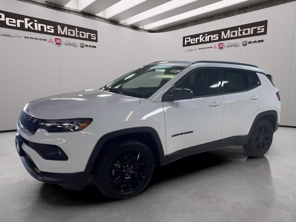 2026 Bright White Clearcoat Jeep Compass Latitude 4X4 SUV