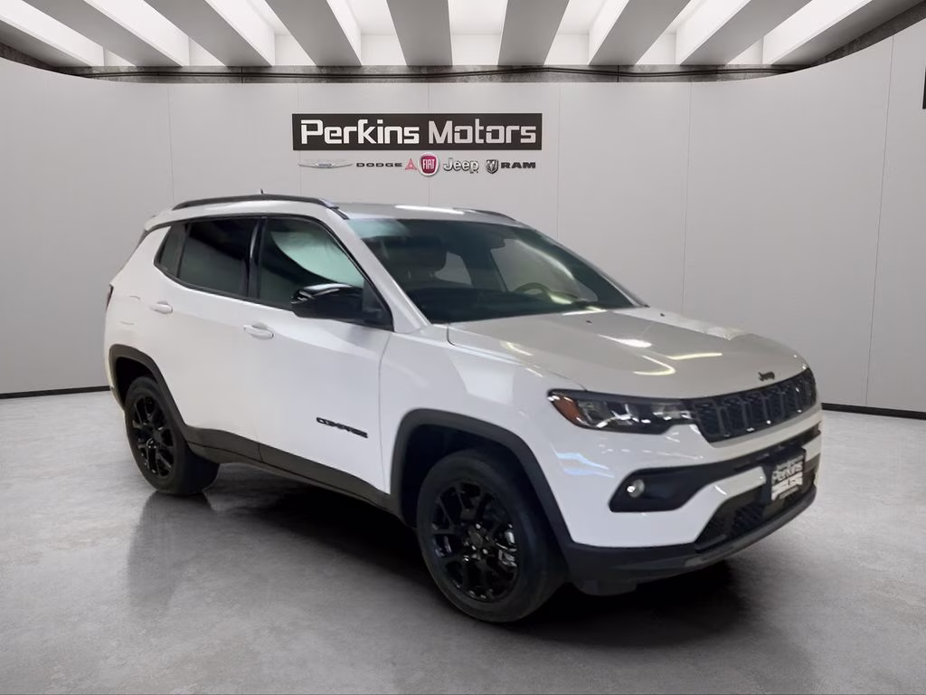 2026 Bright White Clearcoat Jeep Compass Latitude 4X4 SUV
