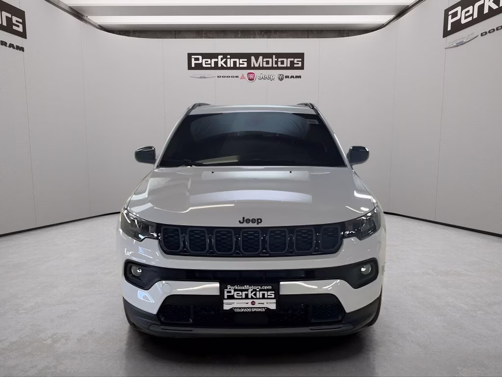 2026 Bright White Clearcoat Jeep Compass Latitude 4X4 SUV