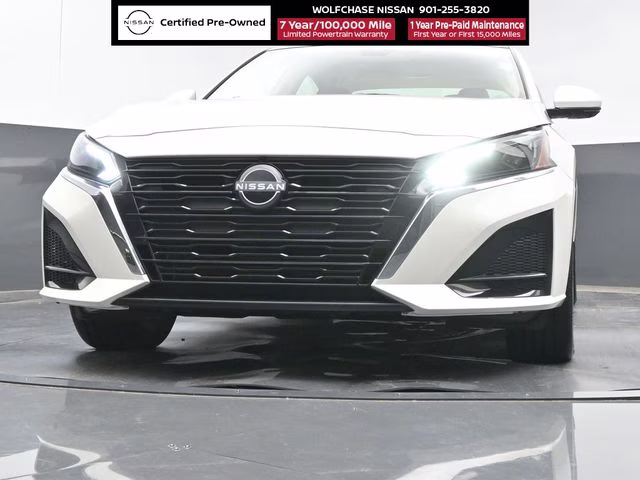 2025 Pearl White Tricoat Nissan Altima 2.5 SL AWD Sedan