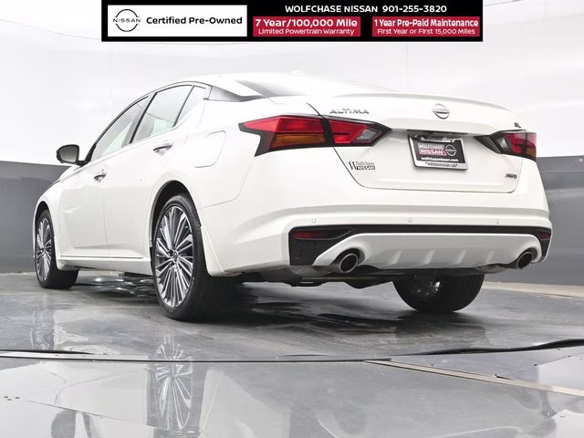 2025 Pearl White Tricoat Nissan Altima 2.5 SL AWD Sedan
