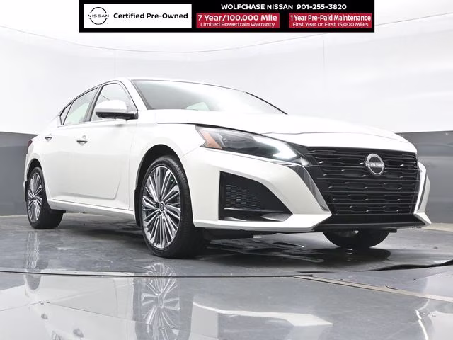 2025 Pearl White Tricoat Nissan Altima 2.5 SL AWD Sedan