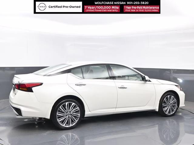 2025 Pearl White Tricoat Nissan Altima 2.5 SL AWD Sedan