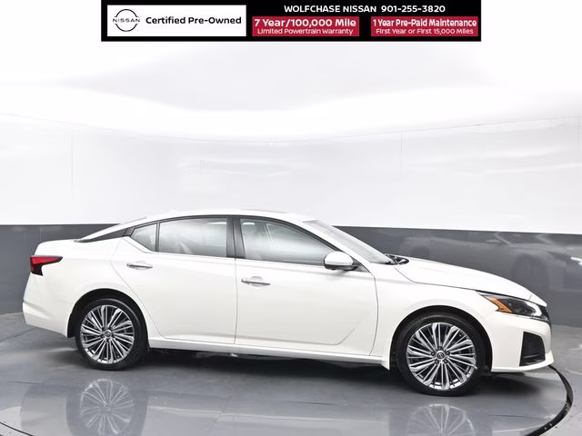 2025 Pearl White Tricoat Nissan Altima 2.5 SL AWD Sedan