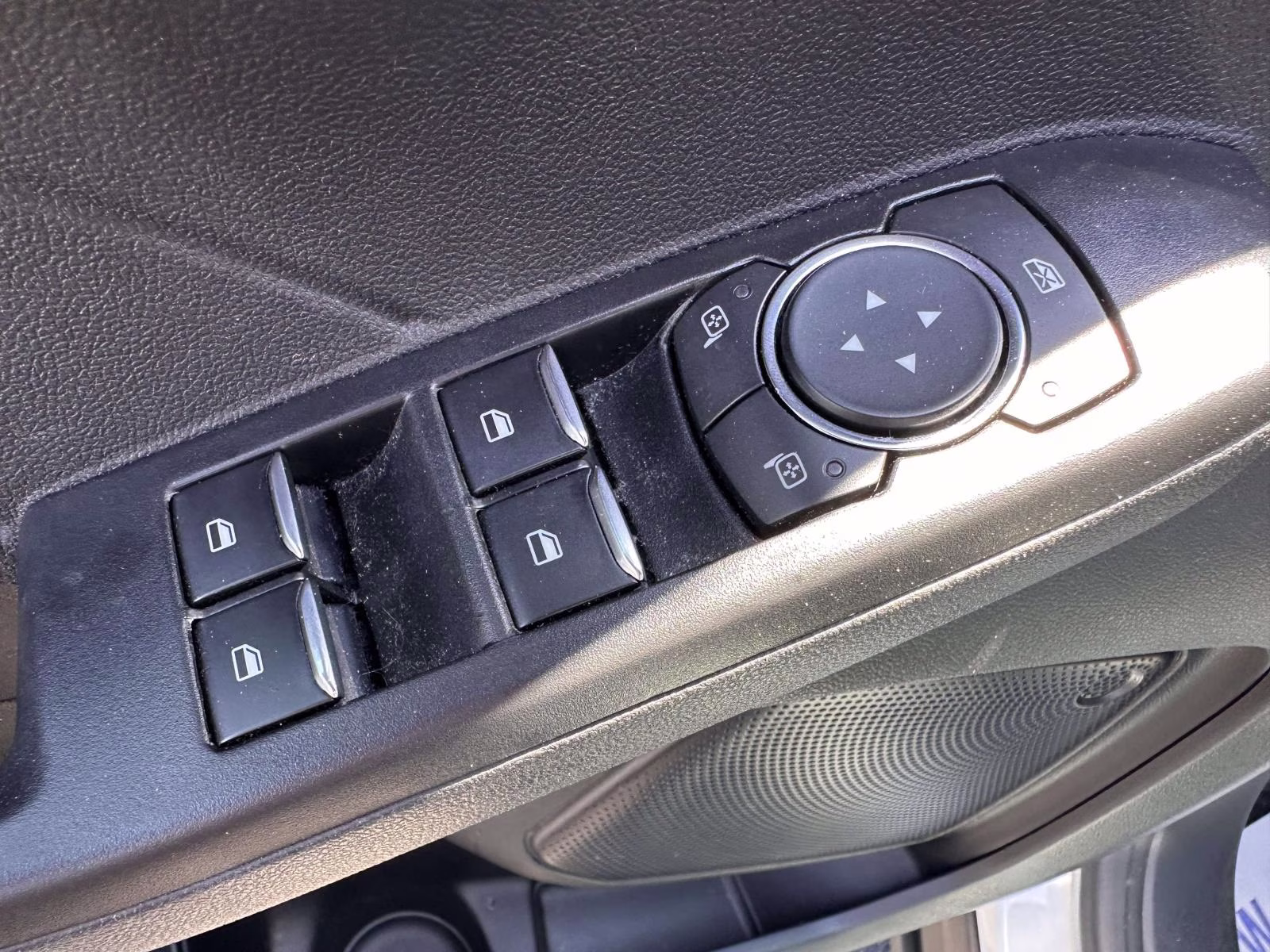 2022 Ford Escape SE - Photo 10
