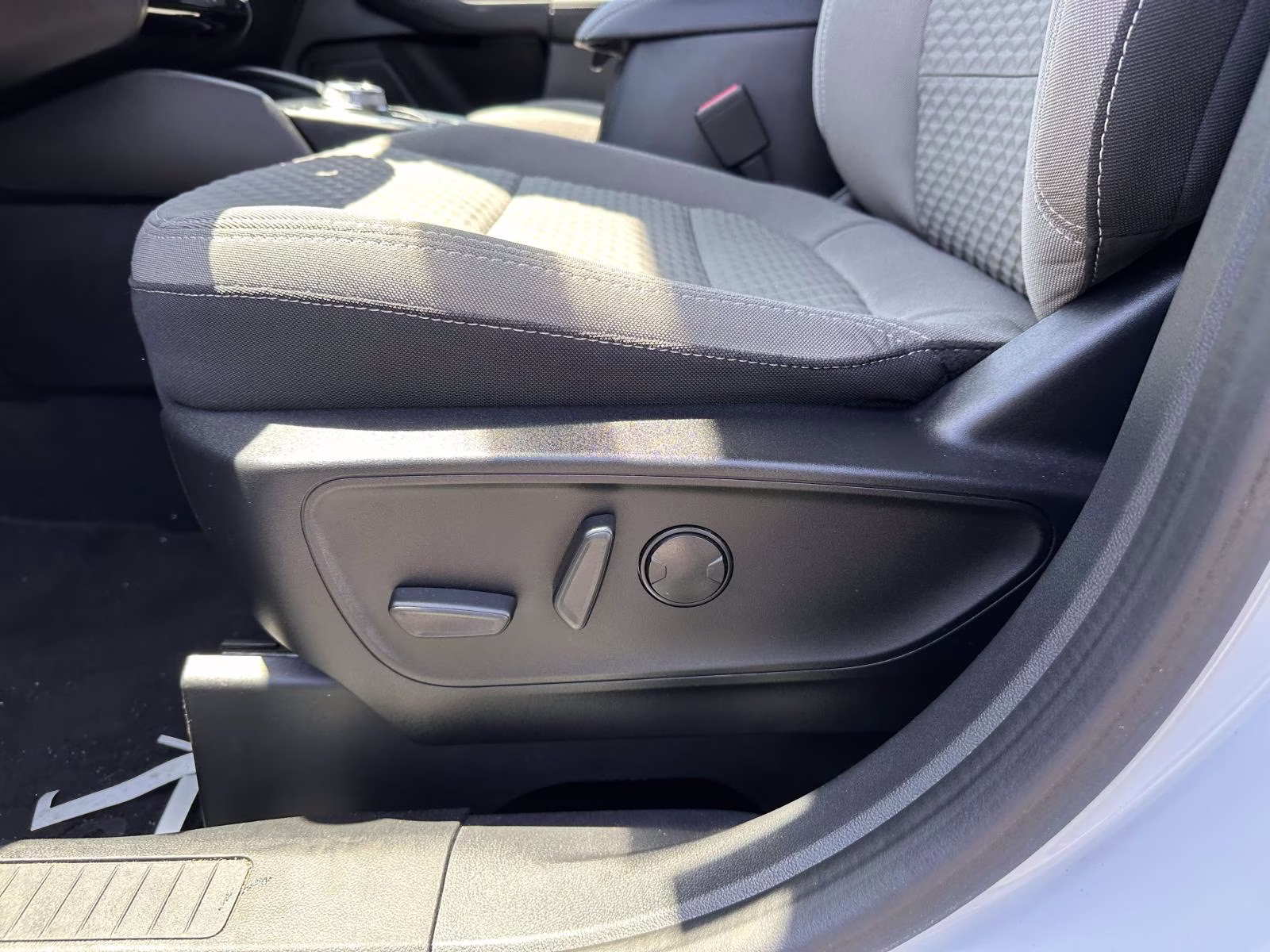 2022 Ford Escape SE - Photo 11