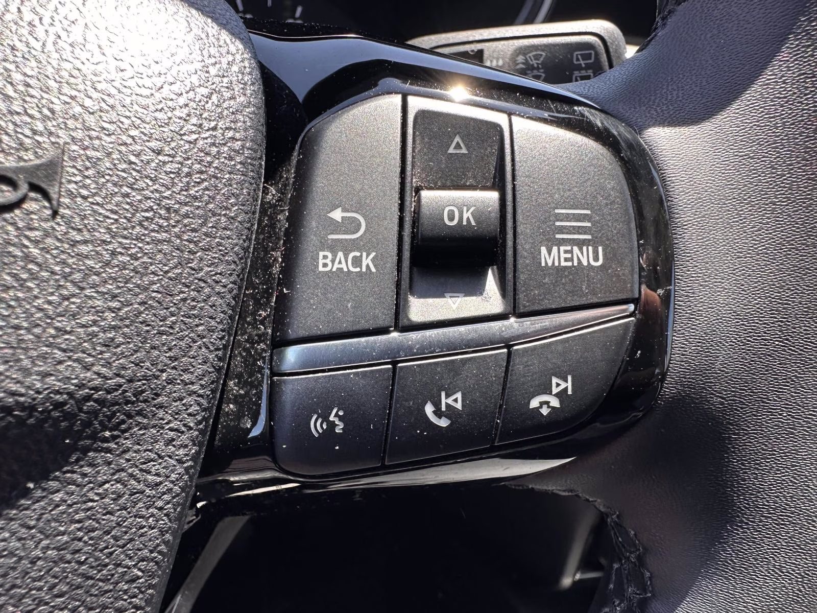 2022 Ford Escape SE - Photo 18