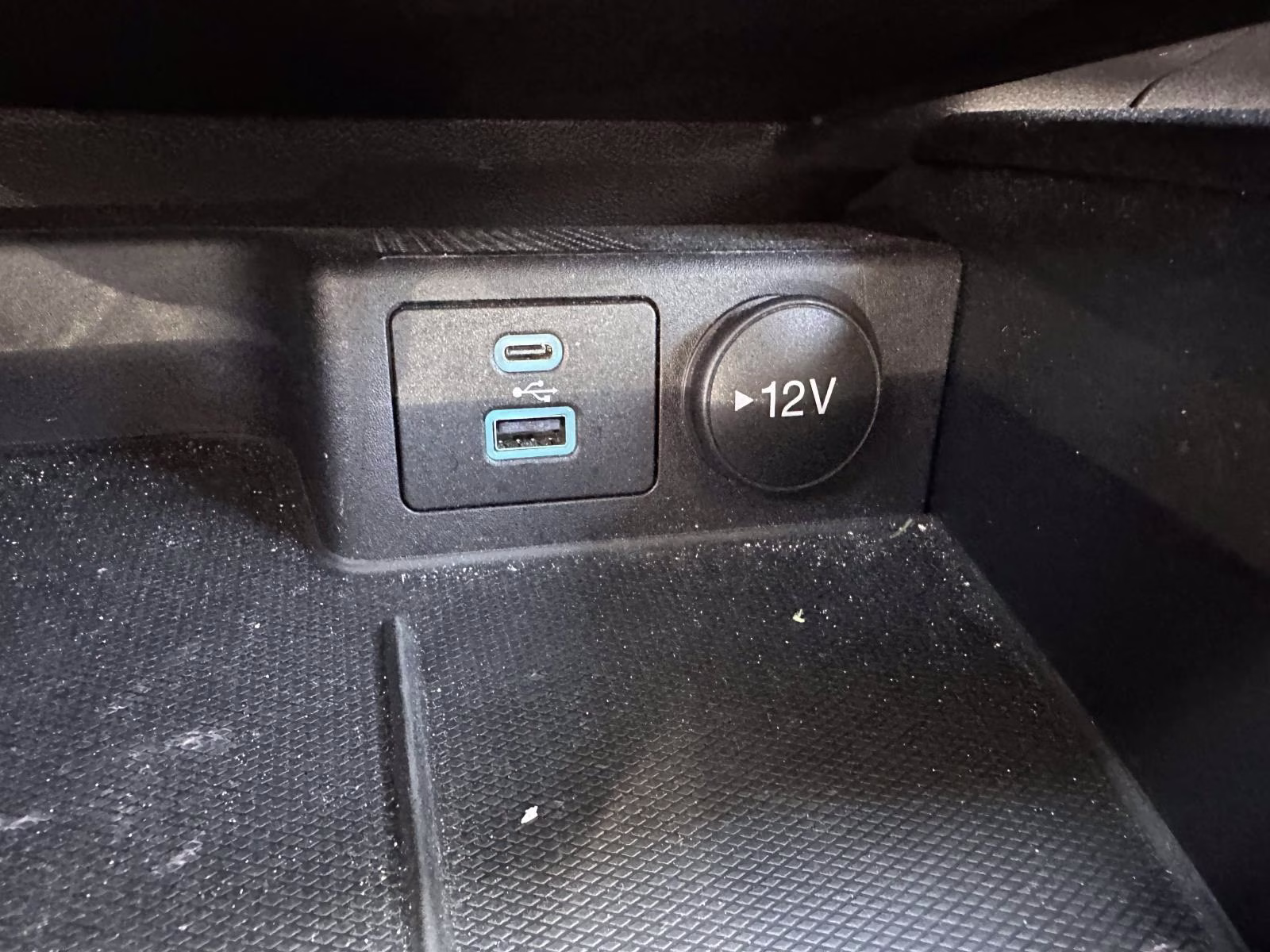 2022 Ford Escape SE - Photo 26