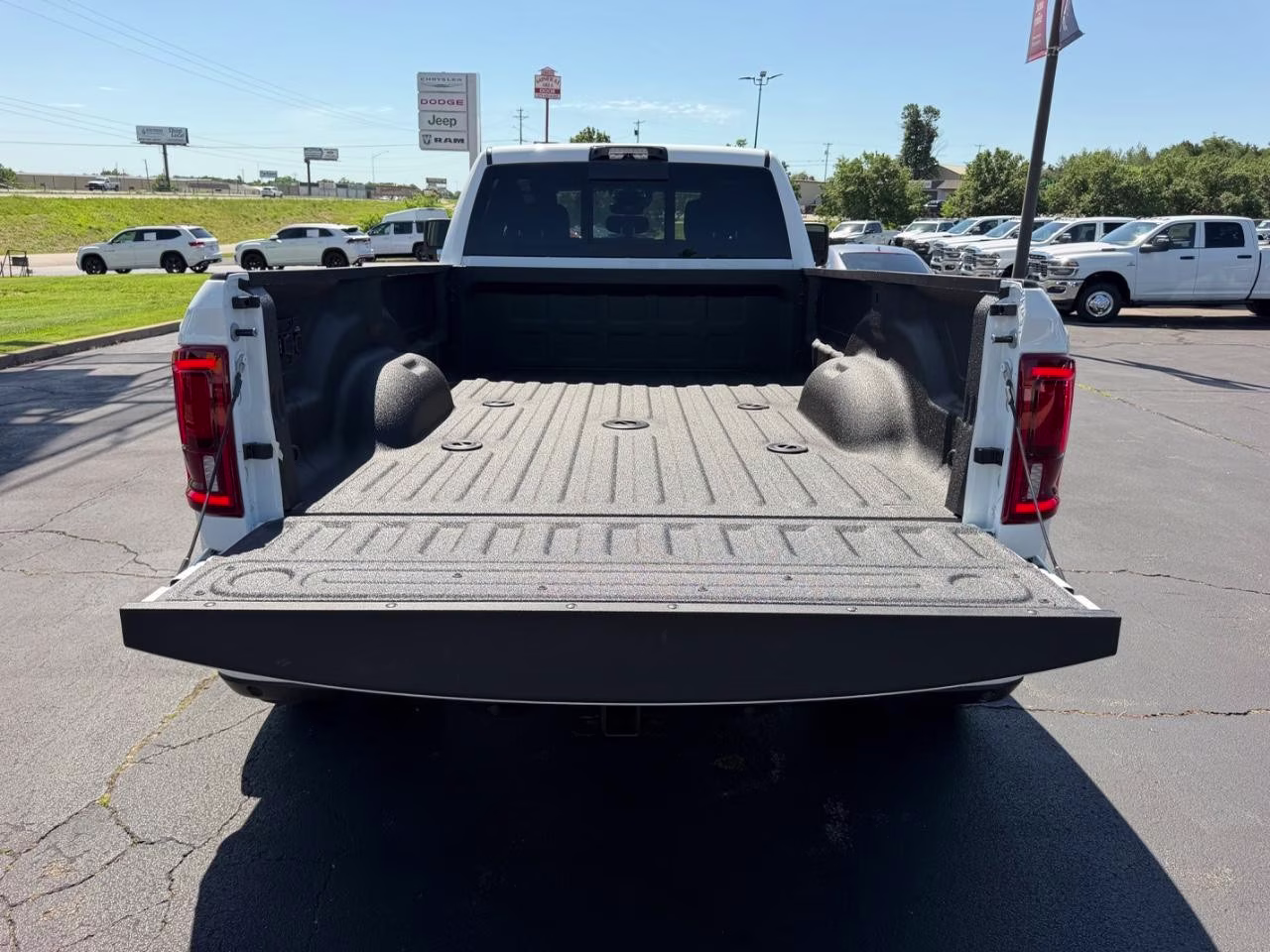 2026 Bright White Clearcoat Ram 3500 Big Horn 4X4 Truck